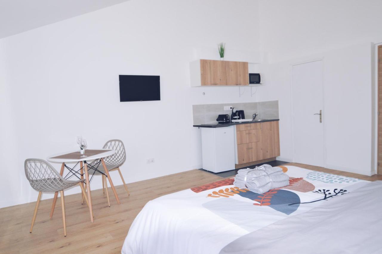 Studios Lsquare-Residence Châtellerault Kültér fotó